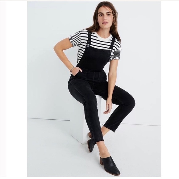 Madewell Skinny Overalls in Lunar Wash - Picture 3 of 15